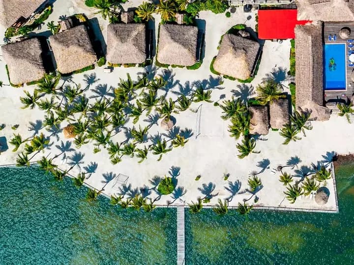 Belize travel scene featuring Captain Morgan's Retreat in Ambergris Caye