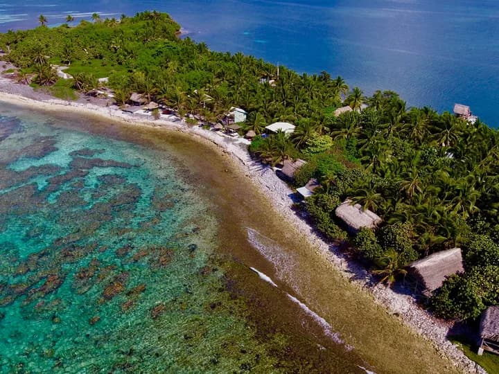 Belize travel scene featuring Off The Wall Dive Center & Resort in Glover's Reef Atoll