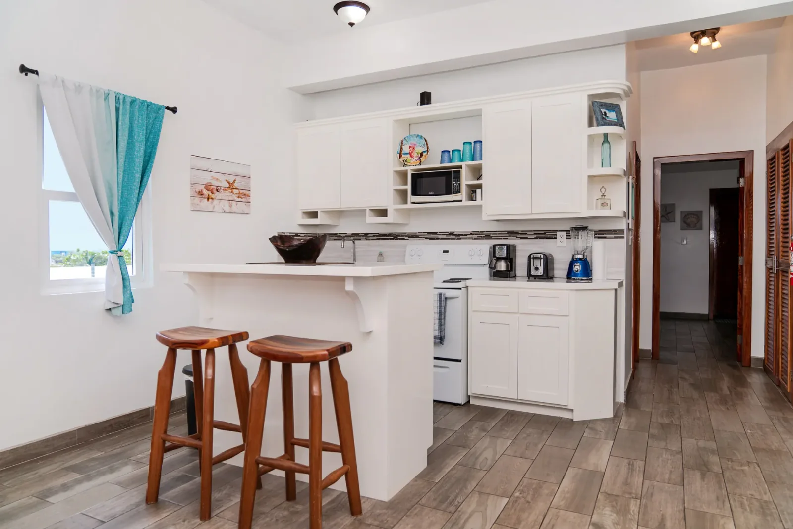 Casa Del Rai- Teal Suite Kitchen