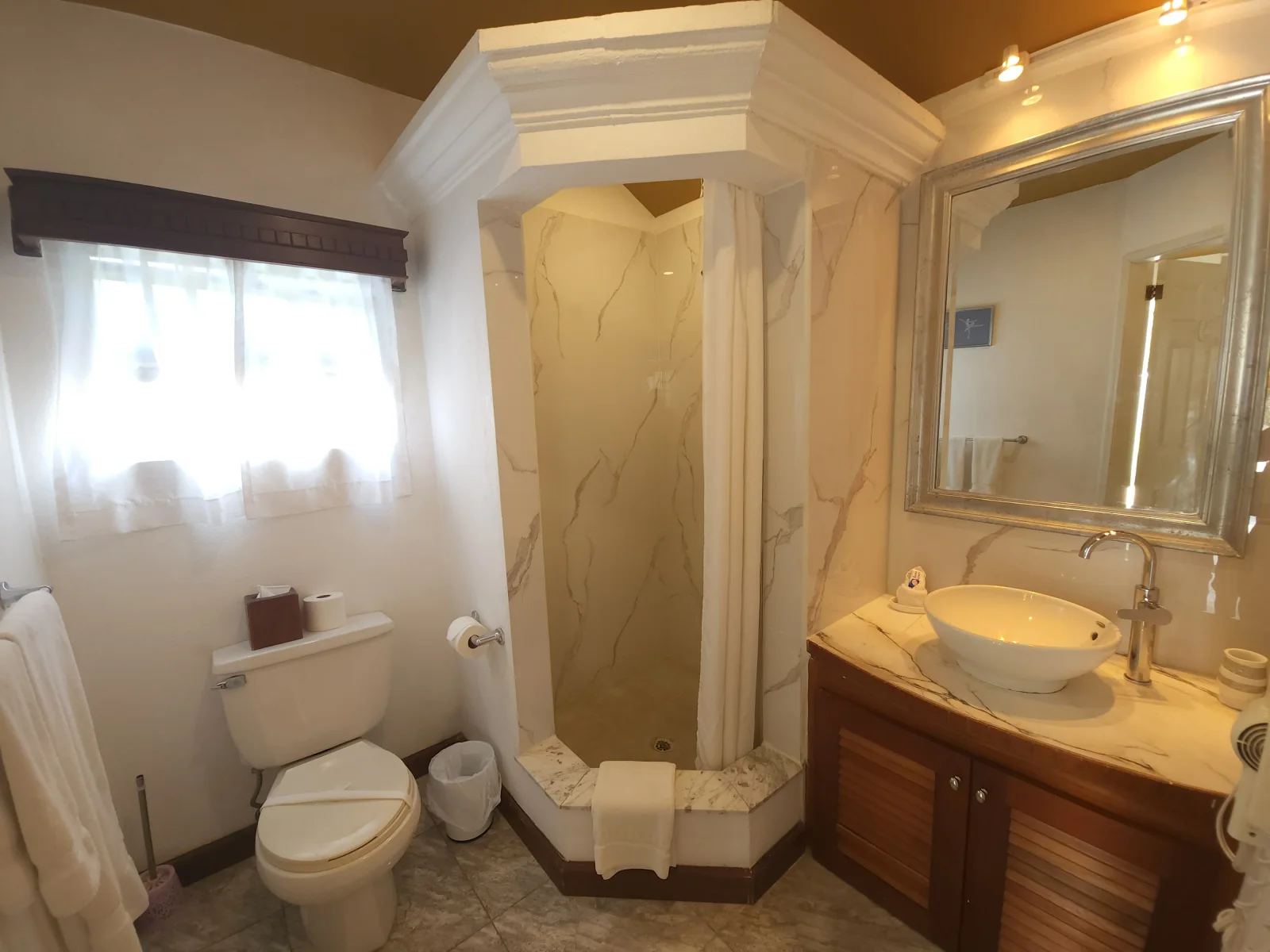 Villa Boscardi bathroom