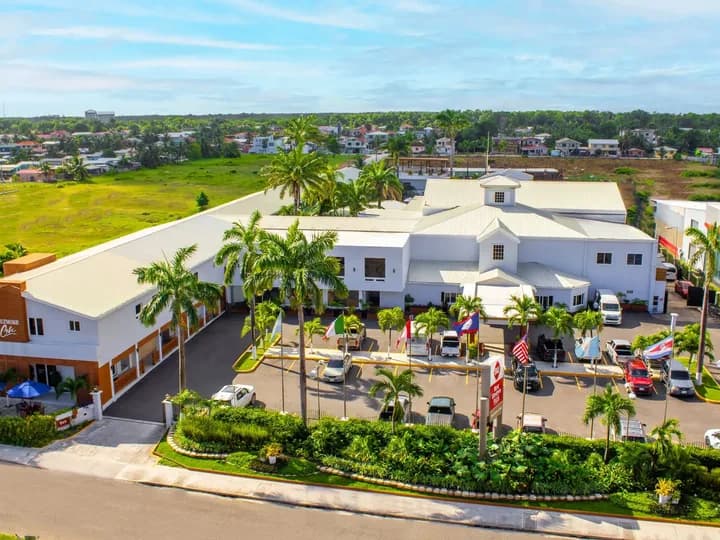 Belize travel scene featuring Best Western Plus Belize Biltmore Plaza in Belize City