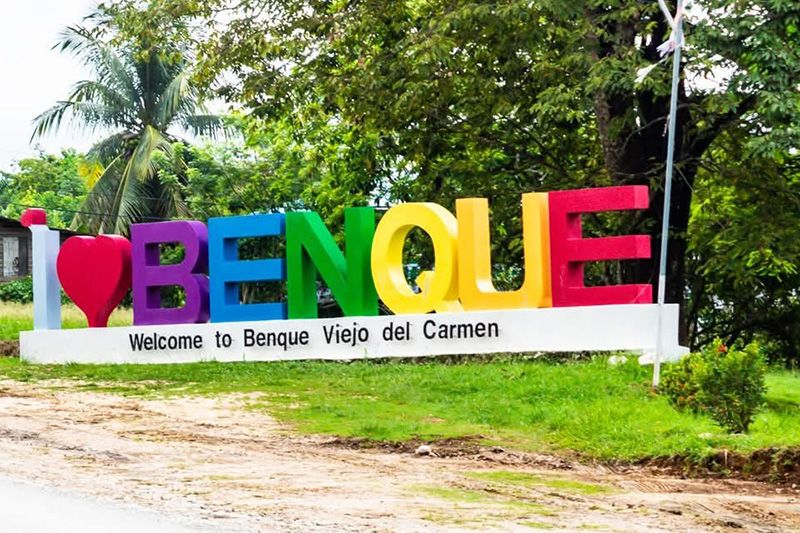 I love Benque Sign